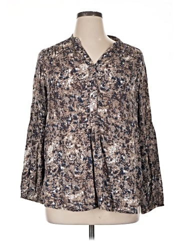 Intro 3/4 Sleeve Blouse (view 1)
