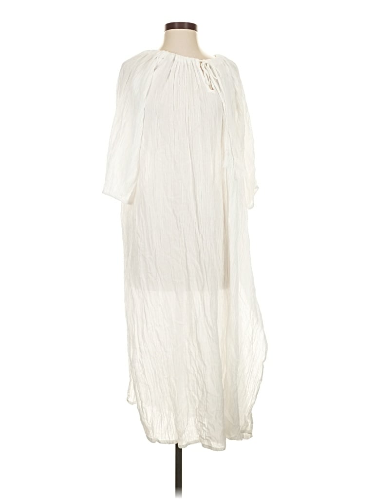 Pre-owned Vitamin A Casual Dress In White
