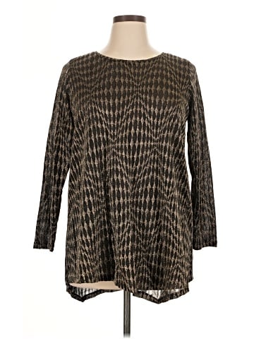 Chelsea & Theodore Casual Dress (view 1)
