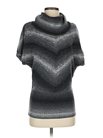 Candie's Poncho (view 1)