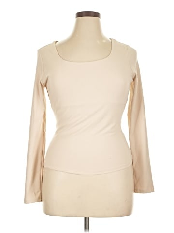 Trendy Queen 3/4 Sleeve T-Shirt (view 1)