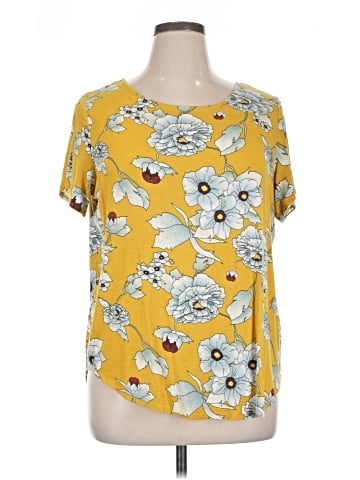 Premise Studio Short Sleeve Blouse (view 1)