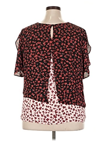 14th & Union Short Sleeve Blouse (view 2)