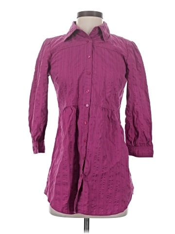 Motto 3/4 Sleeve Button-Down Shirt (view 1)