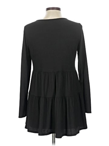 Kiyonna Long Sleeve T-Shirt (view 2)