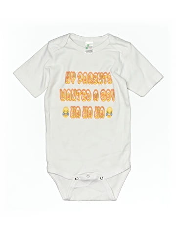 Laughing Giraffe Short Sleeve Onesie (view 1)