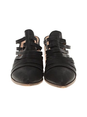 REPORT Heels (view 2)