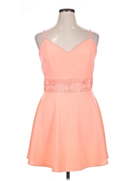 Charlotte Russe Plus-Size Clothing On Sale Up To 90% Off Retail | ThredUp
