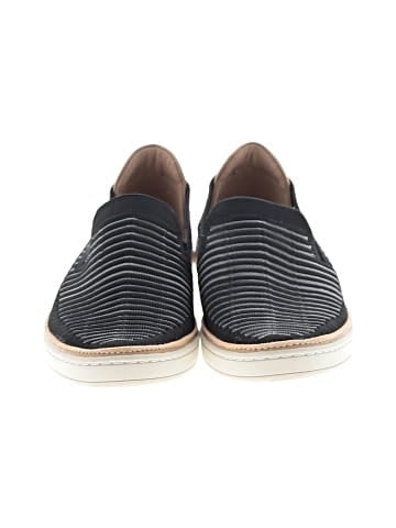 Ugg Flats (view 2)