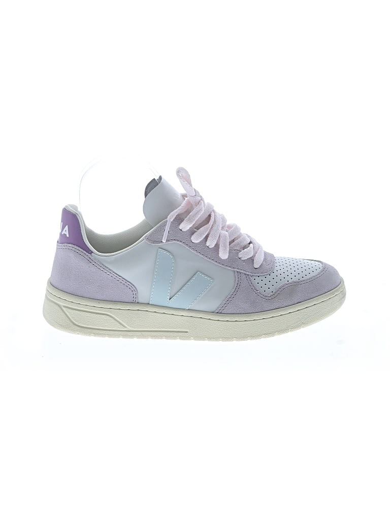 Pre-owned Veja Sneakers In Purple