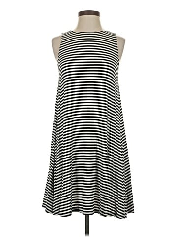 Old Navy Casual Dress (view 1)