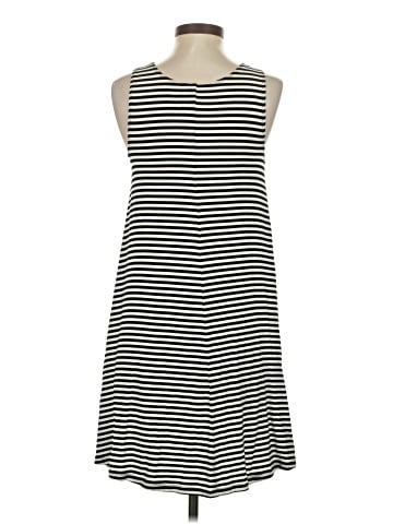 Old Navy Casual Dress (view 2)