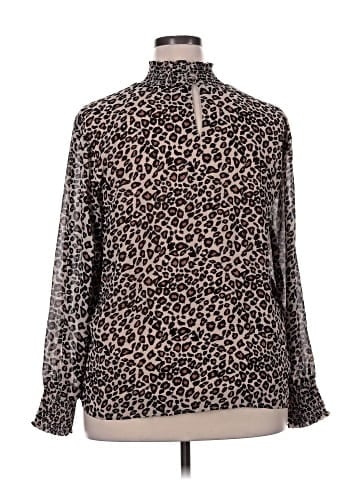 Monroe and Main Long Sleeve Blouse (view 2)