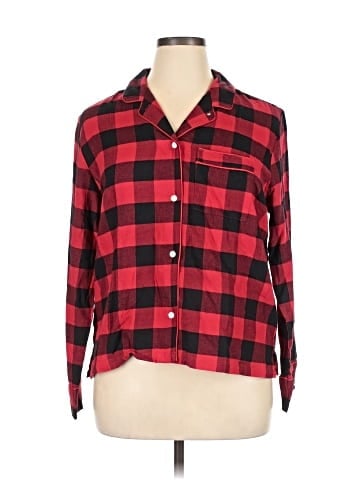 Gap Body Long Sleeve Button-Down Shirt (view 1)