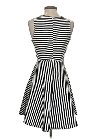Romeo & Juliet Couture Casual Dress (view 2)
