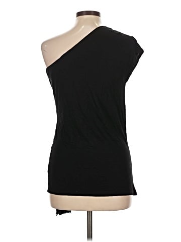 LovPosh Sleeveless Top (view 2)