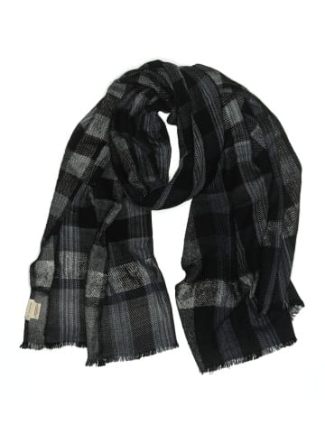 Vismaya Scarf (view 1)