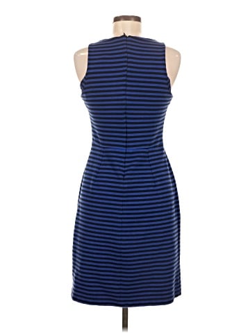 Old Navy Casual Dress (view 2)