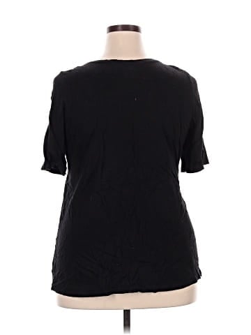 Lane Bryant Short Sleeve T-Shirt (view 2)