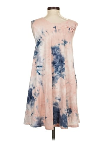 Tres Bien U.S.A. Casual Dress (view 2)