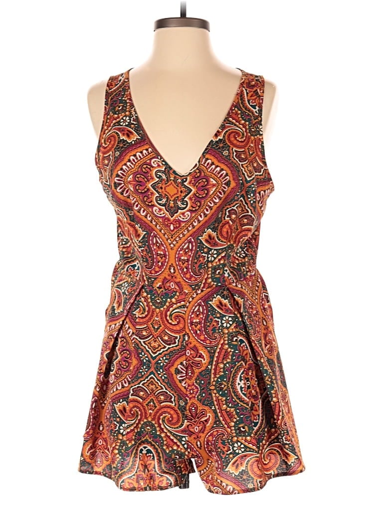 Pre-owned Xhilaration Romper In Red