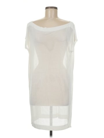 FUZZI Poncho (view 1)