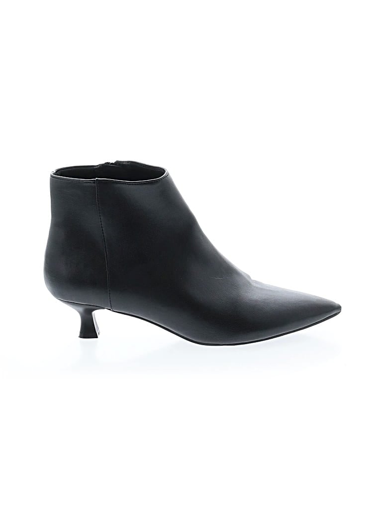 Pre-owned Life Stride Ankle Boots In Black