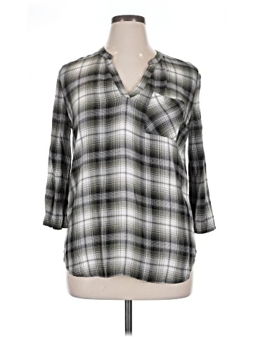 Olive and Oak 3/4 Sleeve Blouse (view 1)
