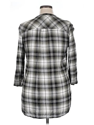 Olive and Oak 3/4 Sleeve Blouse (view 2)