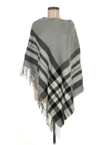 V.Fraas Poncho (view 1)