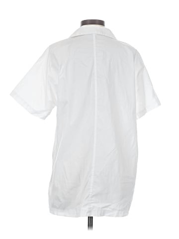 Elie Tahari Short Sleeve Button-Down Shirt (view 2)