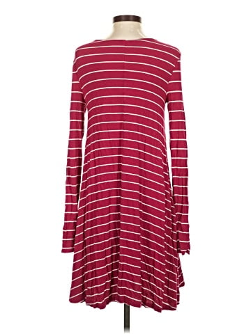 Old Navy Casual Dress (view 2)