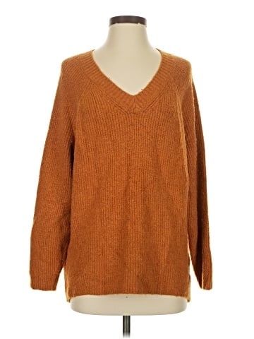 American Eagle Outfitters Pullover Sweater (view 1)