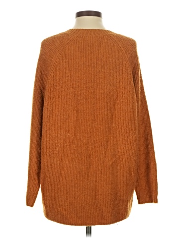 American Eagle Outfitters Pullover Sweater (view 2)