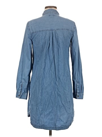 Old Navy Casual Dress (view 2)