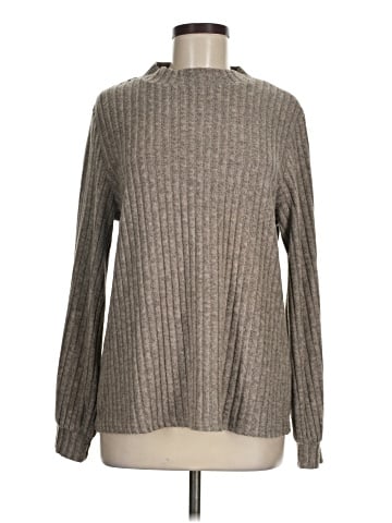 Xieerduo Turtleneck Sweater (view 1)