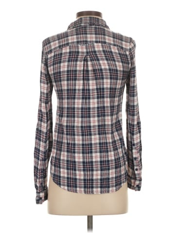 Buttons Long Sleeve Button-Down Shirt (view 2)
