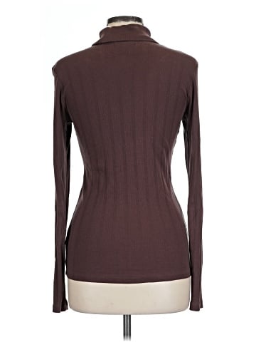 WVN. Long Sleeve Turtleneck (view 2)