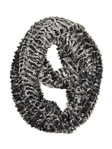 Modena Scarf (view 1)