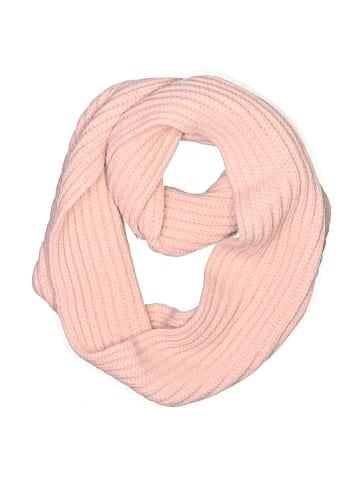 Hat Attack Scarf (view 1)