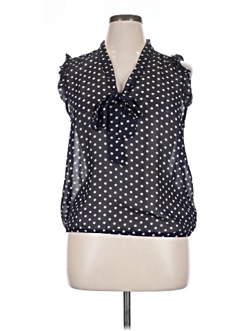 Eyeshadow Sleeveless Blouse (view 1)