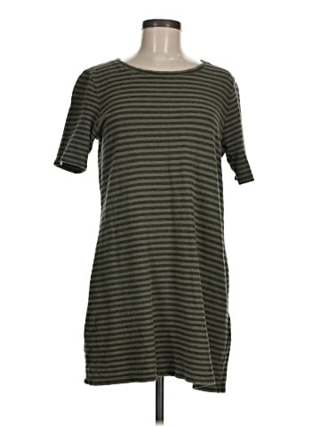 Mercer & Madison Casual Dress (view 1)