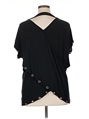 POETIC JUSTICE Short Sleeve Top (view 2)