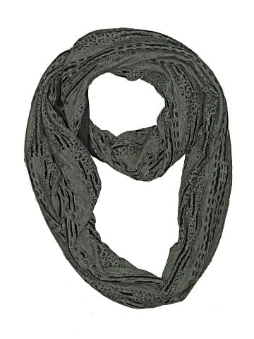 Sholdit Scarf (view 1)