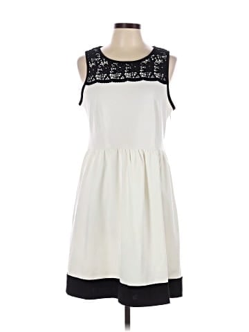 Elle Casual Dress (view 1)