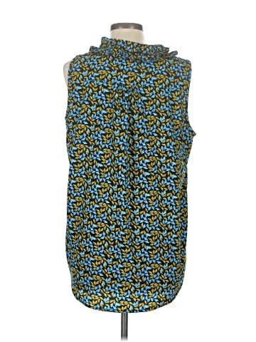 Tres Jolie Sleeveless Blouse (view 2)
