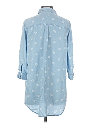 Khakis & Co 3/4 Sleeve Button-Down Shirt (view 2)