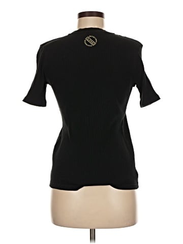 Closed Short Sleeve T-Shirt (view 2)