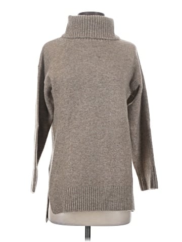 Uniqlo Turtleneck Sweater (view 1)