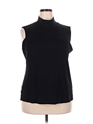 Karen Scott Sleeveless T-Shirt (view 1)